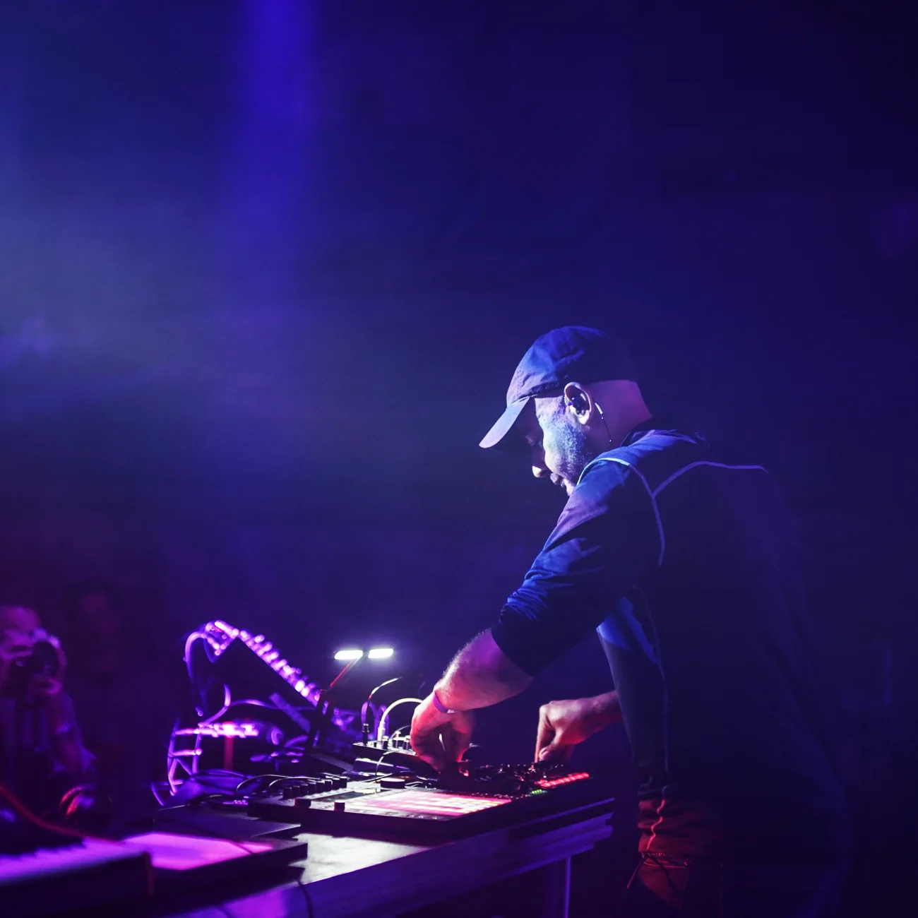 SHOLINGER performing live